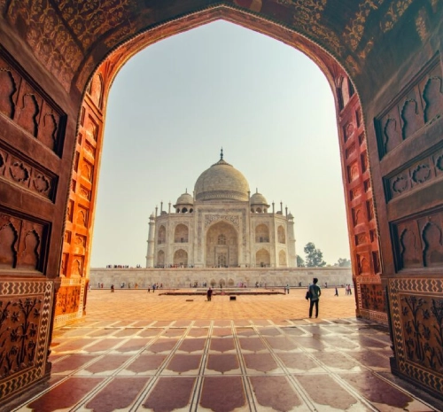 Taj Mahal Tour From Bengaluru